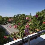 Bellevue Tlapak Hotel 4*